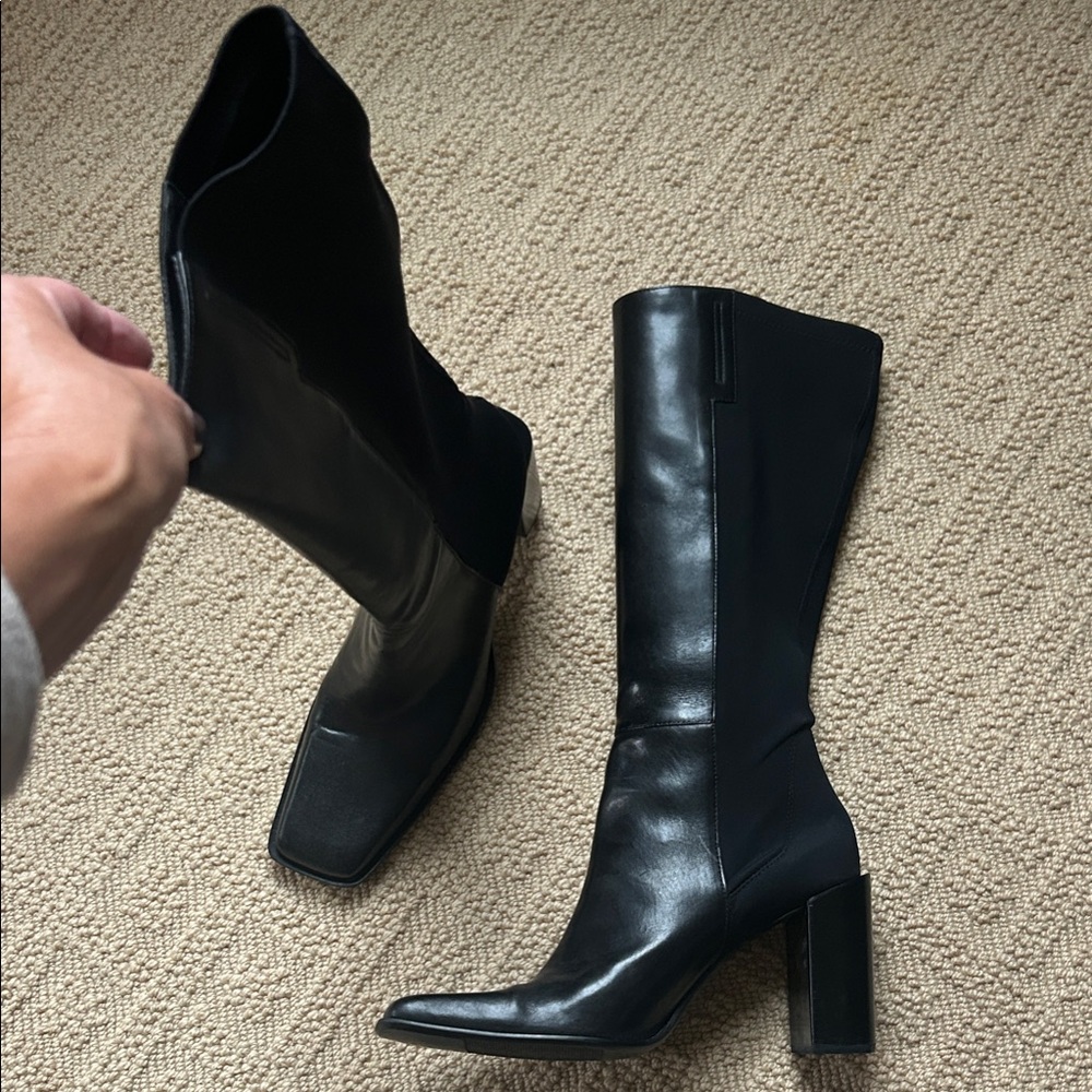 Diba Elegant Black Leather Heeled Boots